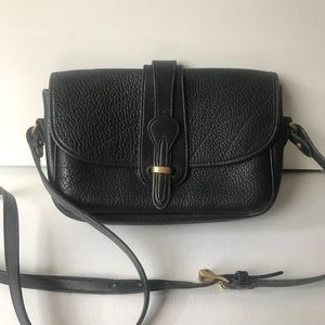 Vintage Dooney & Bourne black crossbody